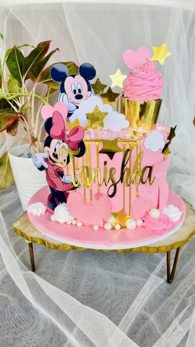 Customised cakes